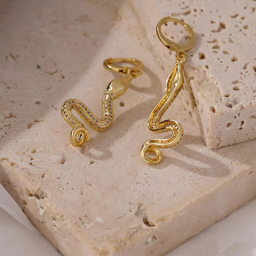 Boucles d'oreilles élégantes en serpentine scintillante main image 1