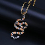 collier serpent coloré
