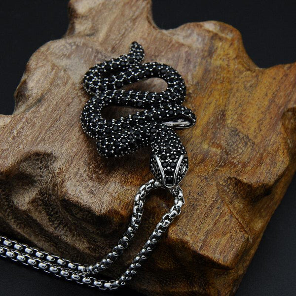 collier forme de serpent noir